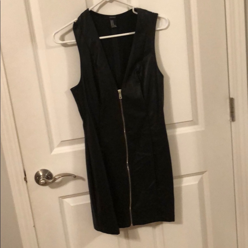 Pleather zip mini